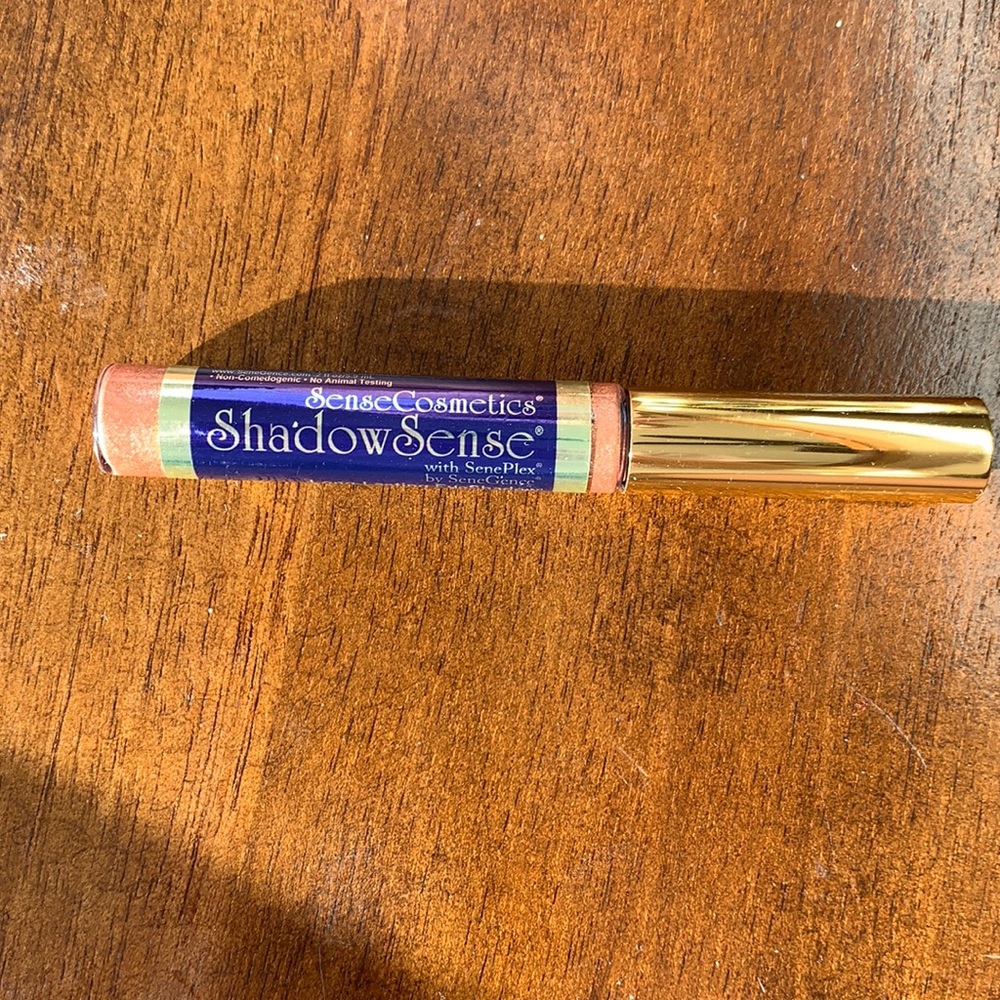 New rose gold glitter shadow